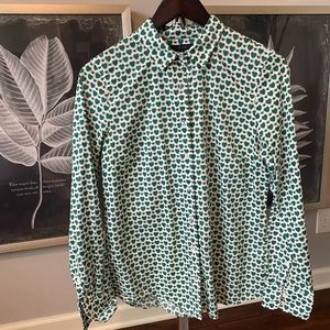 J Crew 100% cotton shirt. Excellent used condition. No signs of wear.